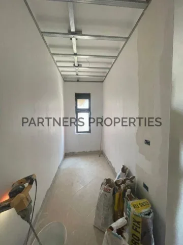Shitet Apartament 3+1+2 në Selitë – Përballë Rezidencës 3D