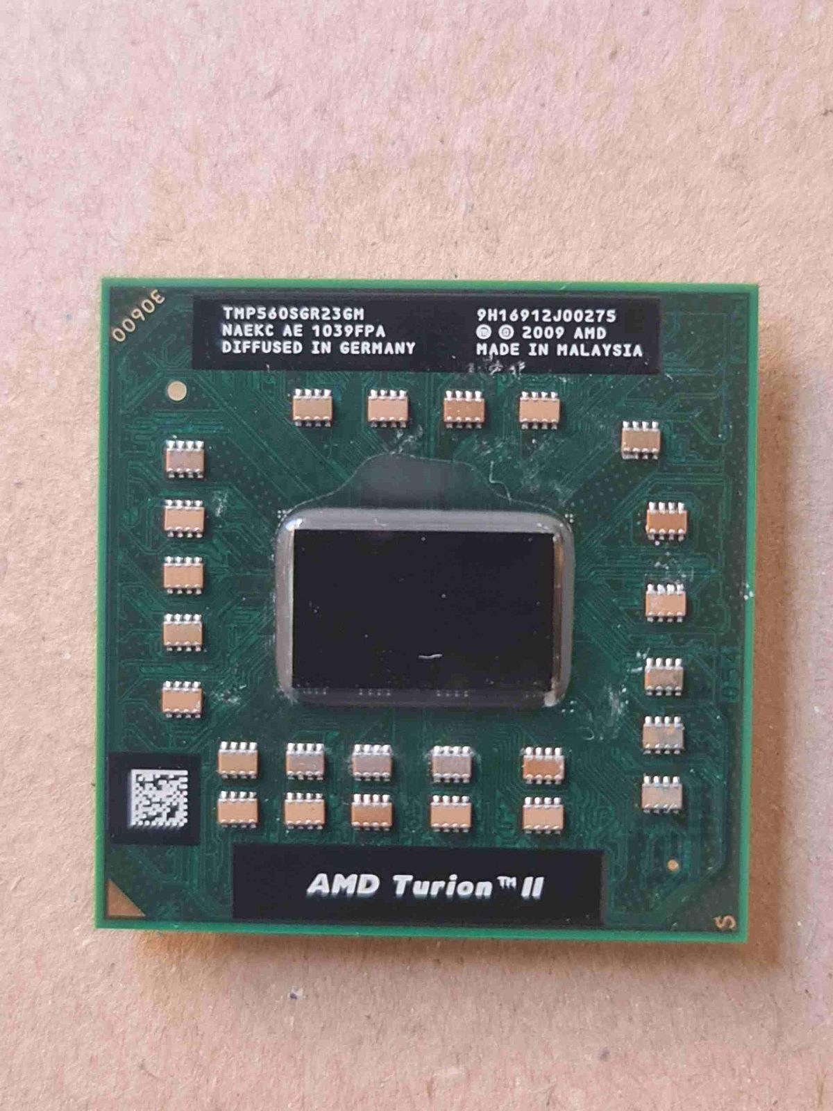 AMD Turion II P560 2.50GHz – Socket S1 – Procesor per laptop