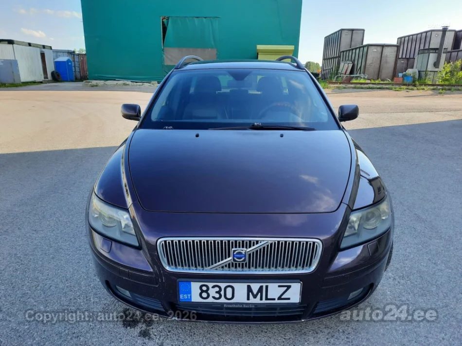 Tirane, shes Volvo V50, 2.4 benzine, Viti 2005