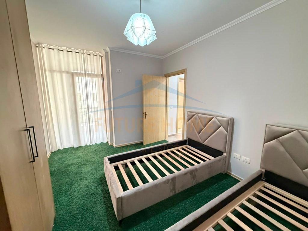 Shitet, Apartament 2+1+2, Yzberisht