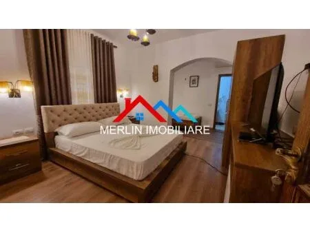 Berat, shitet hotel Kati 2, 226 m² 280.000 € (BERAT)