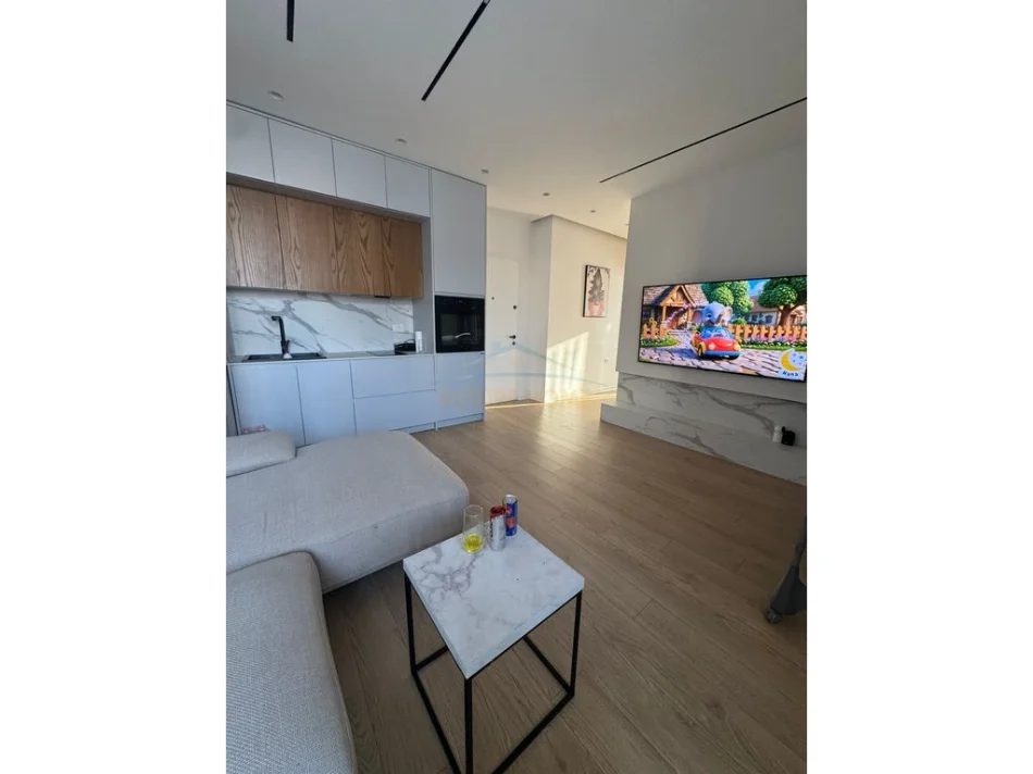 Tirane, shitet apartament 2+1 Kati 7, 54 m² 115.000 € (Pallatet Cabej,Yzberisht.)