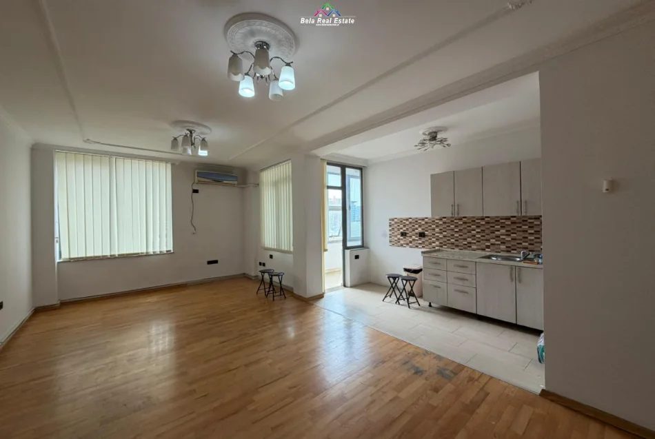 Tirane, jepet me qera zyre Kati 5, 108 m² 850 € (Rruga George W.Bush)