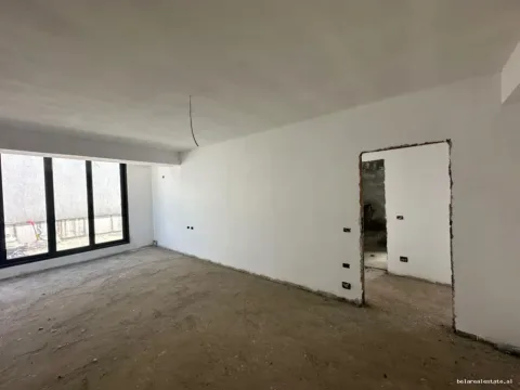 Tirane, shitet apartament 3+1 Kati 8, 343 m² 250.000 € (yzberisht)