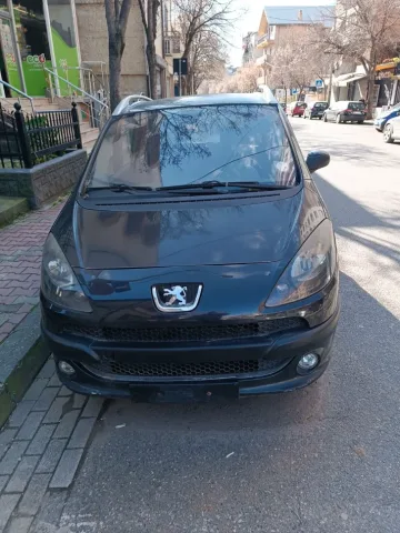 Tirane, shes makine peugeot 1007 Benzin, e zeze tiptronik Kondicioner 1.500 €