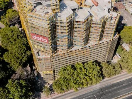 Tirane, shitet apartament 2+1+Ballkon Kati 8, 88 m² 155.000 € (Rruga Dritan Hoxha)