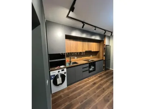 Tirane, shitet 1+1 , 110 m² 175.000 € (Don Bosco)