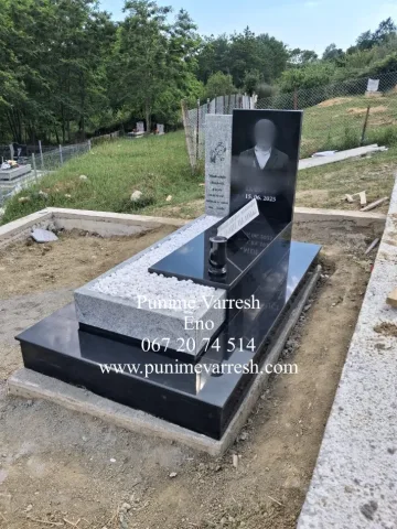 Tirane, ofroj Punime Varresh Tirane - Modele Varresh Graniti Me Pikture 250 €