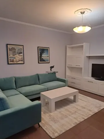 Tirane, jepet me qera apartament 2+1+Ballkon Kati 2, 130 m² 800 € (PAZARI I RI)