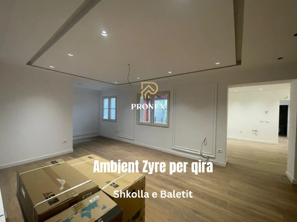 Tirane, jepet me qera zyre Kati 1, 150 m² 1.200 € (Shkolla e Baletit)