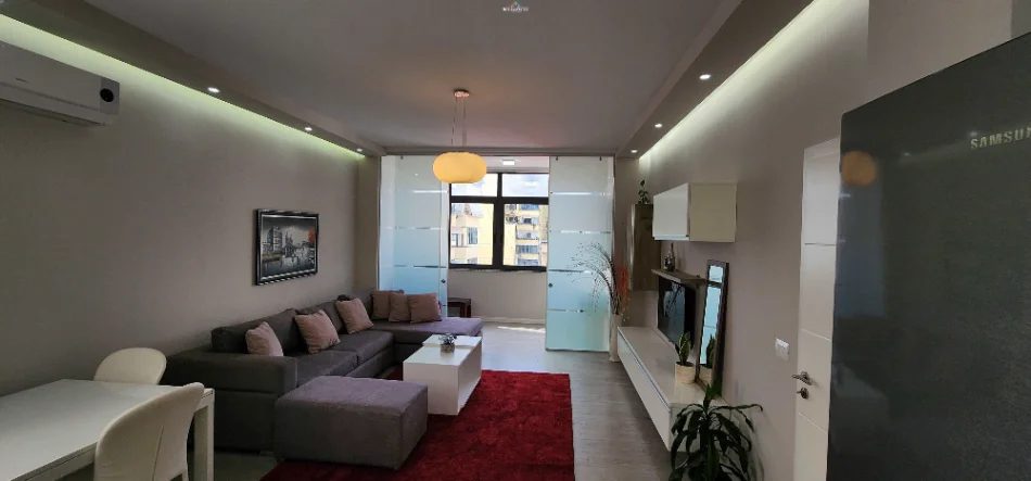 Tirane, jepet me qera apartament 1+1+Ballkon Kati 3, 78 m² 840 € (Myslym Shyri)