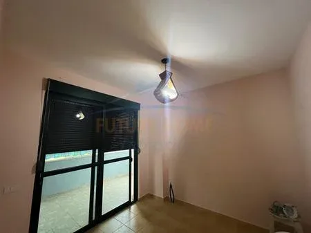 Tirane, jepet me qera apartament 3+1+Ballkon Kati 6, 107 m² 615 €