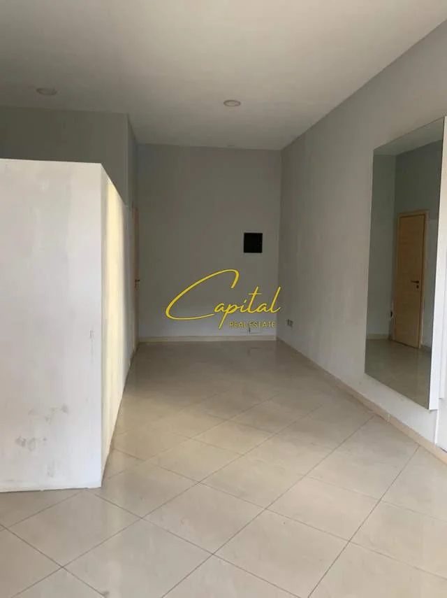 Tirane, shitet dyqan Kati 0, 45 m² 95.000 € (RRUGA E DIBRES)