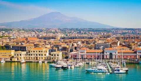 Tirane, oferte City-tour | Vizita qytetesh Udhëtim në Siçili, Catania &amp; Taormina