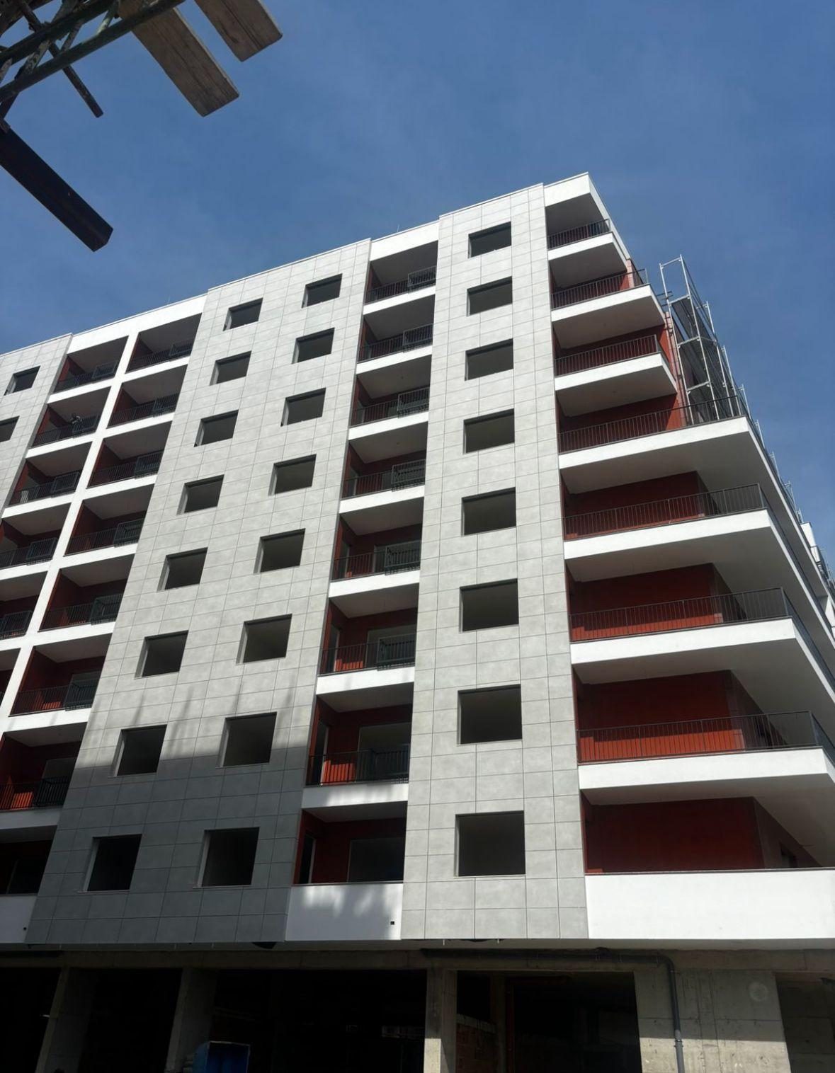 🏡 Shitet Apartament 1+1 – Space City, Paskuqan