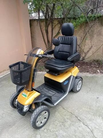 Shes motor për personat me nevoja të veçanta, Victory XL 140, prodhim amerikan me 2 bateri makinash, në super gjendje, e