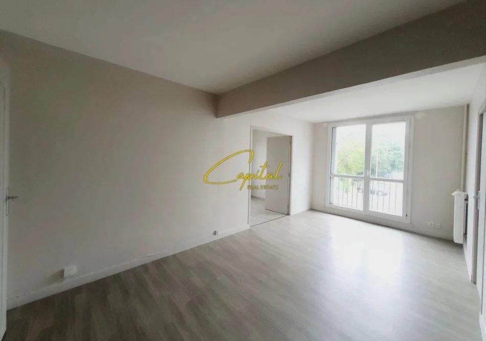 Tirane, jepet me qera zyre Kati 1, 65 m² 650 € (ASTIR)