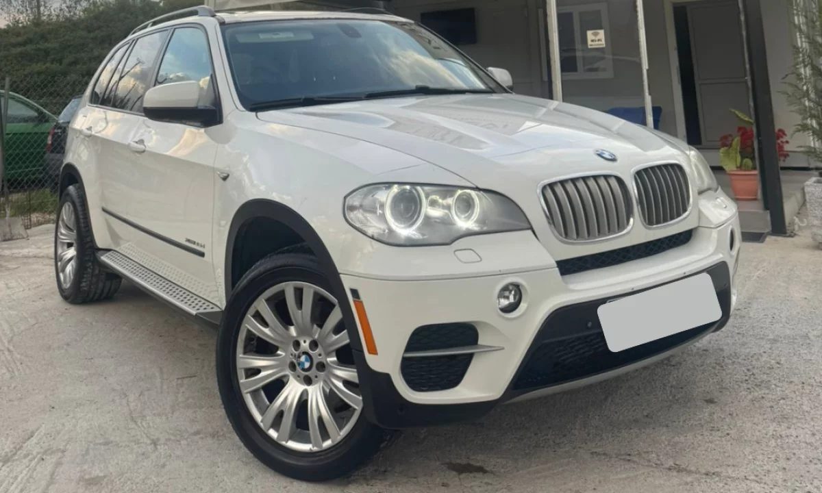 BMW X5 2012 e Bardhe me Qera ne Rinas
