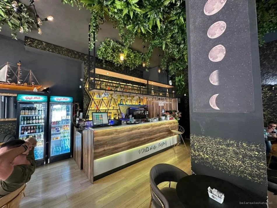 Tirane, shitet ambjent biznesi Kati 1, 120 m² 287.000 €
