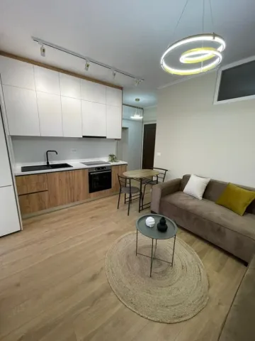 Tirane, jepet me qera apartament 1+1 Kati 5, 60 m² 500 € (Astir)