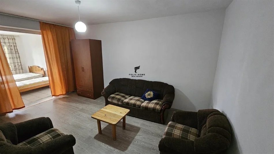 Tirane, jepet me qera apartament 1+1+Ballkon Kati 2, 80 m² 550 € (BLLOK)