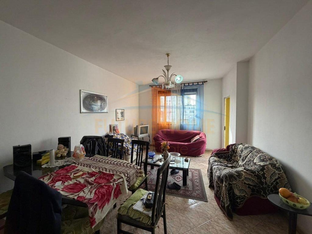 0697048063 Shitet, Apartament 2+1, Lagjia 6, Durrës