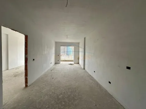Tirane, shitet apartament 1+1 Kati 3, 81 m² 89.500 € (Paskuqan)
