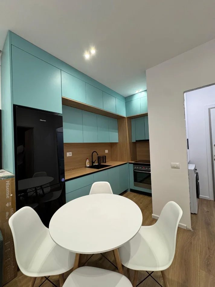 Tirane, jepet me qera apartament 1+1 Kati 4, 60 m² 530 € (REZIDENCA KADIU)