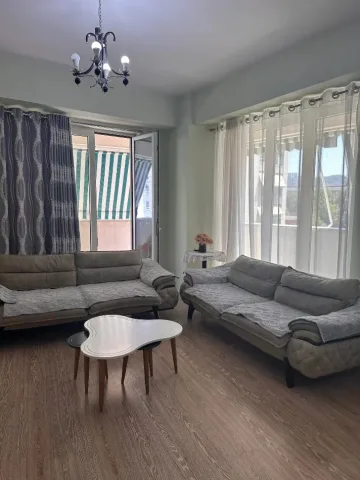 Tirane, shitet apartament 3+1 Kati 3, 180 m² 397.000 € (21 Dhjetori)