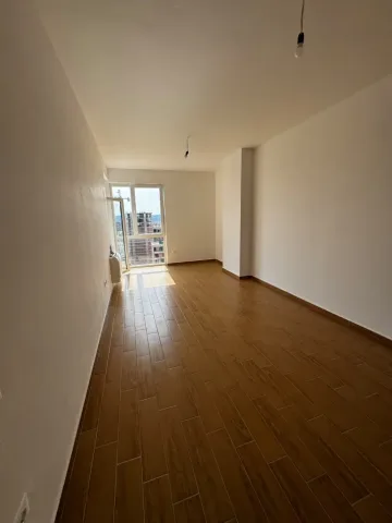 Tirane, jepet me qera zyre Kati 9, 118 m² 850 € (Kompleksi Usluga | Bulevardi i Ri)