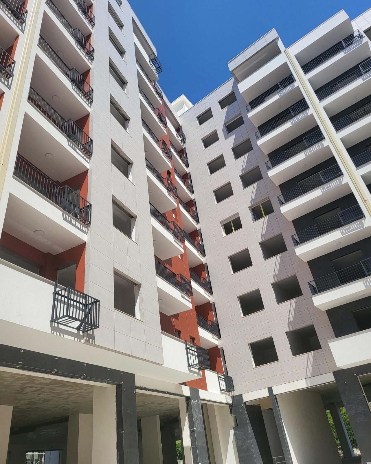 🏡 OKAZION | Apartament 2+1 për shitje – Space City, Paskuqa