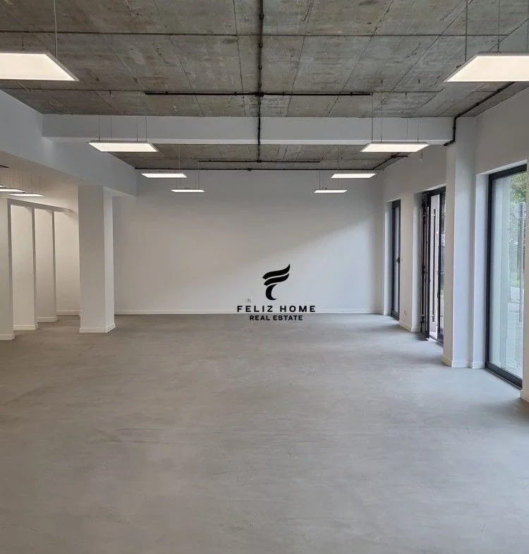 Tirane, jepet me qera dyqan Kati 2, 600 m² 3.250 € (CASA ITALIA)