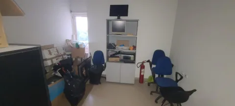 Ambient Biznesi me Qera Tek Kompleksi Panorama ID 5574