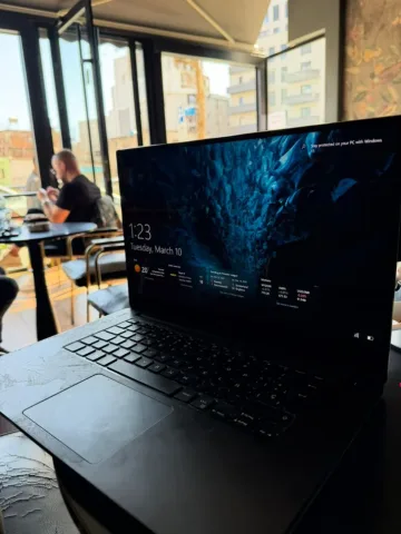 Shes Dell Precision 5510– i7, 16GB RAM, 256GB SSD, 4K Touch