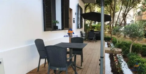 Tirane, shitet garsonier 2+1 Kati 0, 74 m² 210.000 € (rruga muahmet gjollesha)