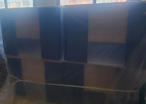 Durres, shes Shitet set tavolina + karrige zyre 550 €