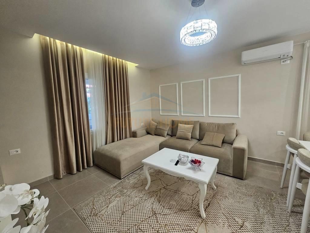 0693769552,Qera, Apartament 2+1+Post Parkimi,Sauk