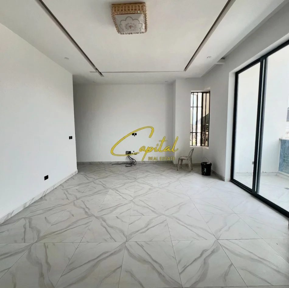 Tirane, jepet me qera dyqan Kati 0, 25 m² 420 € (ISH PARKU)