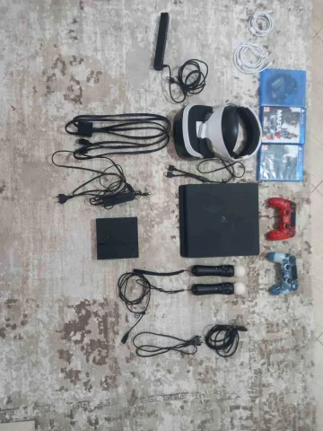 Ps4 slim. + dhurate VR