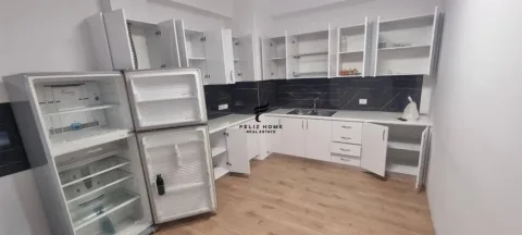 Tirane, jepet me qera apartament 2+1 Kati 4, 110 m² 1.400 € (BLLOK)