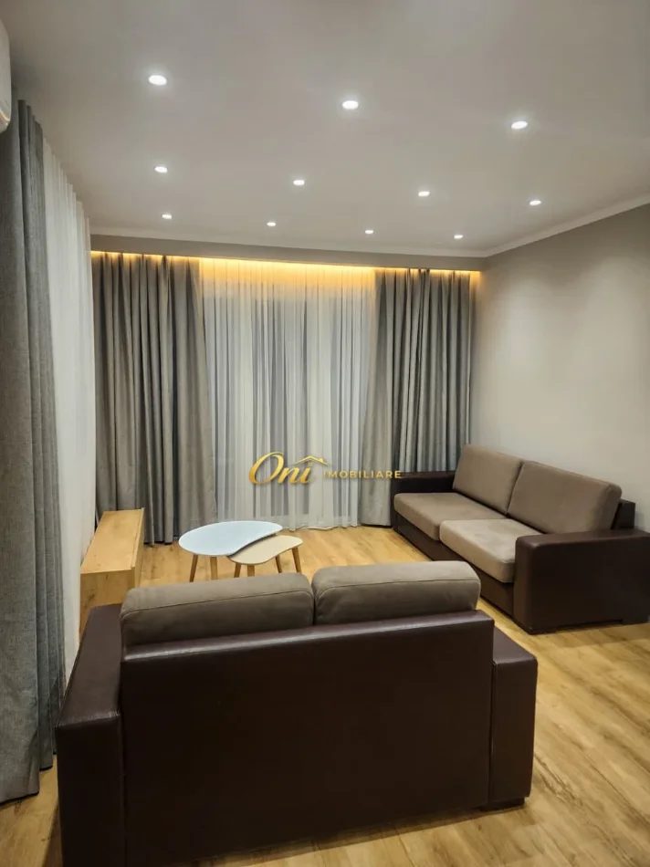 Tirane, jepet me qera apartament 2+1 Kati 2, 90 m² 700 € (KODRA E DIELLIT)