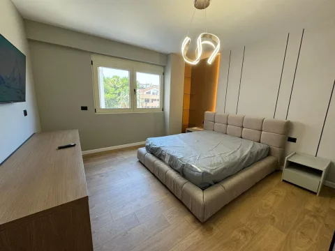 0682064333 SHITET 1+1 LUKSOZ NE PLAZH 40M LARG DETIT !