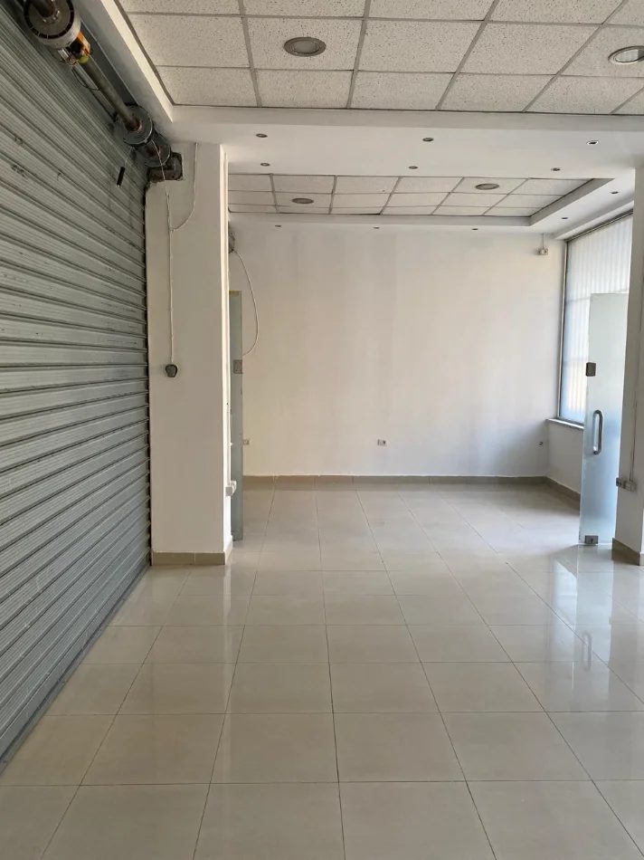 Tirane, shitet ambjent biznesi Kati 2, 66 m² (Rruga e Dibres)