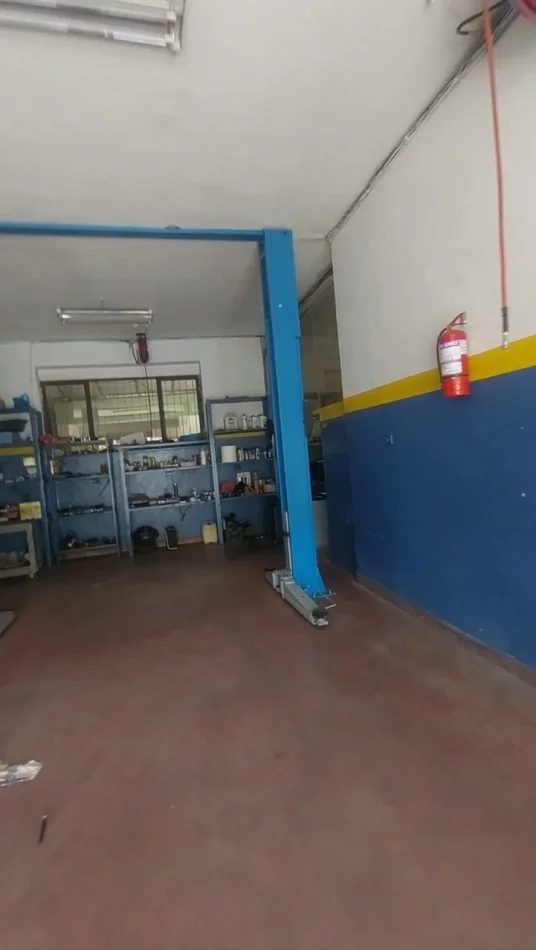 Tirane, jepet me qera ambjent biznesi Kati 1, 120 m² 1700 € (Zogu i Zi)