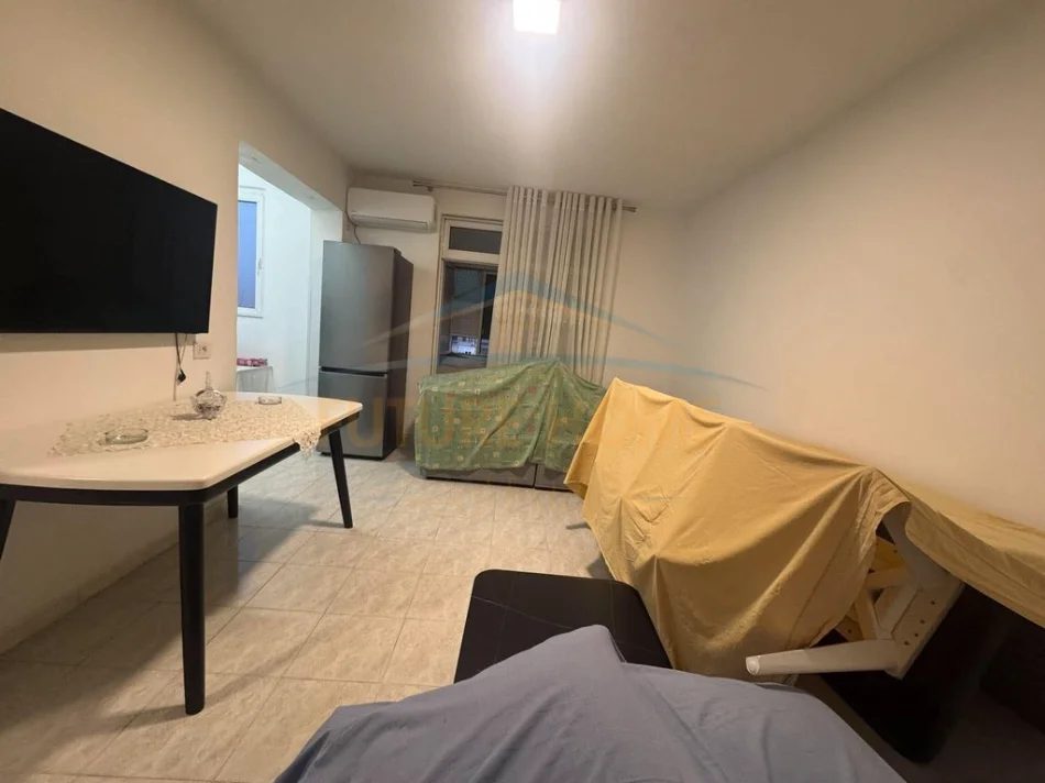 Tirane, shitet apartament 1+1+Ballkon Kati 5, 55 m² 120.780 € (Pranë Shkollës Sabaudin Gabrani, 21 Dhjetori)