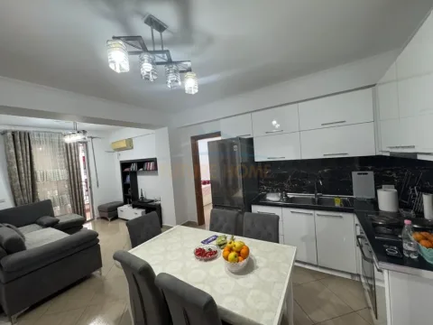 Tirane, shitet apartament 3+1 , 112 m² 185.000 € (Astir)