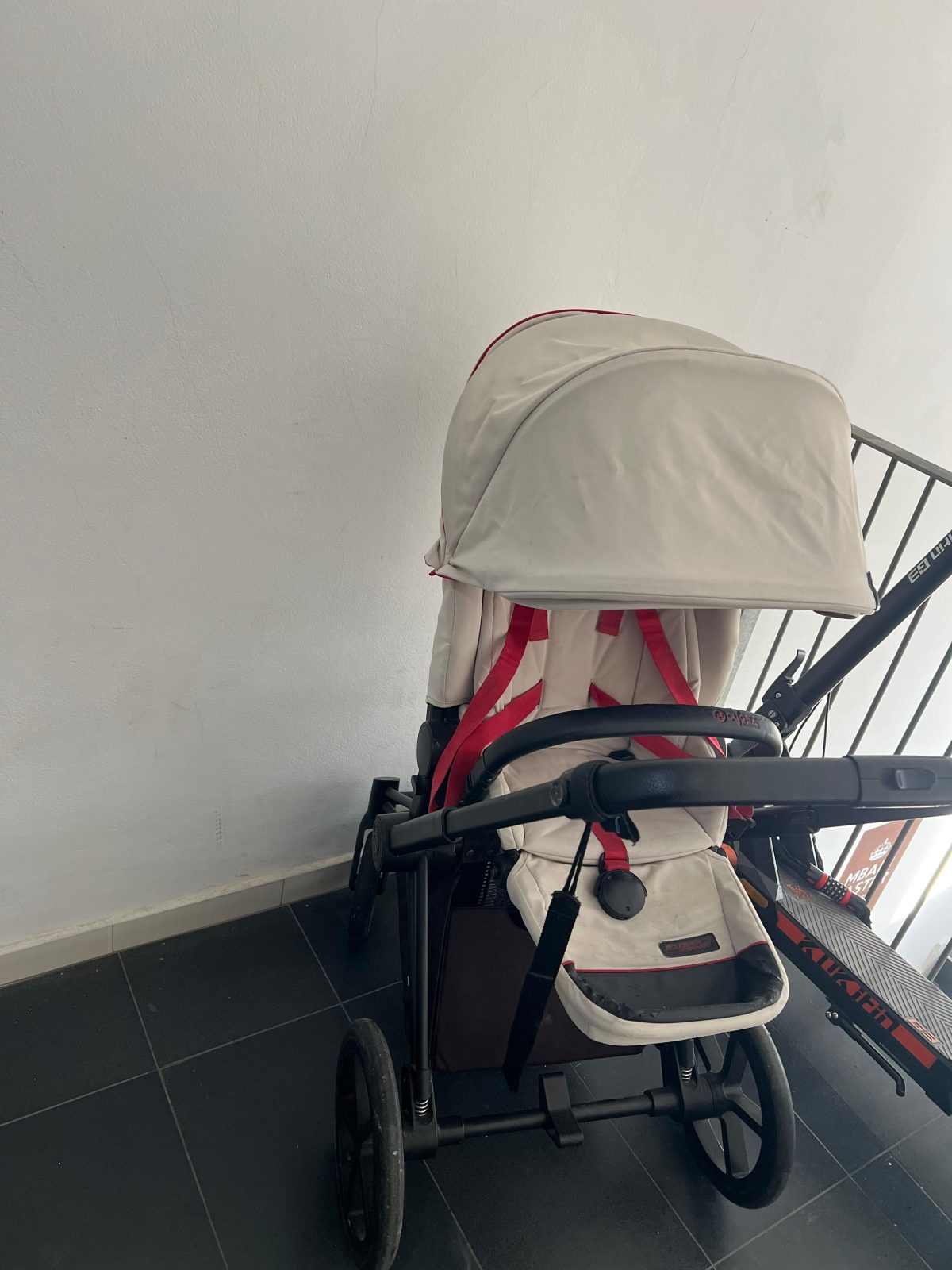 Karroce Cybex Priam Ferrari