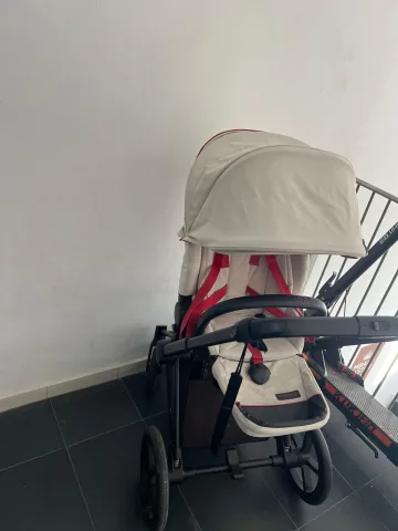Karroce Cybex Priam Ferrari