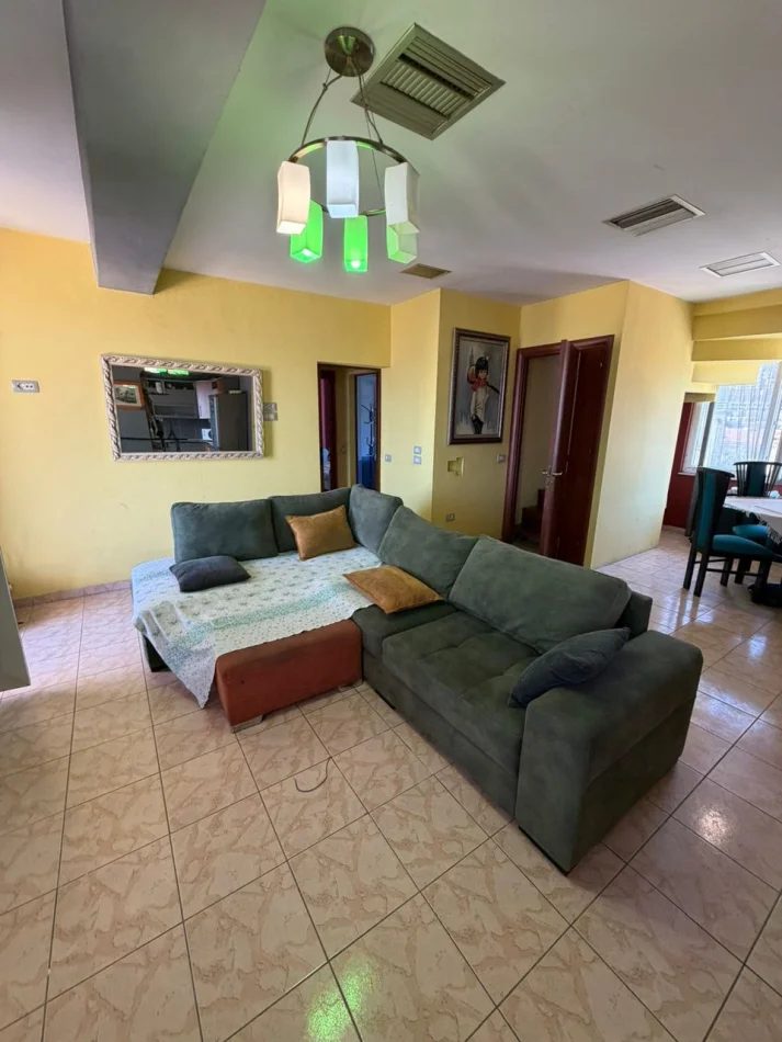 Tirane, shitet apartament 3+1 Kati 5, 219 m² 280.000 € (Kodra e Diellit 1)