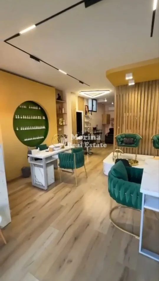 Tirane, shitet ambjent biznesi Kati 0, 55 m² (Rruga Xhanfize Keko)